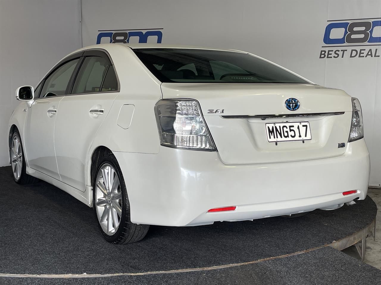 Vehicle image 4
