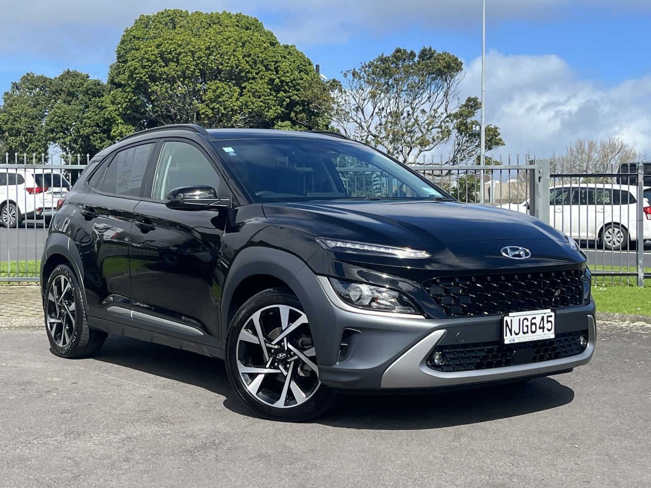 Vehicle image 3