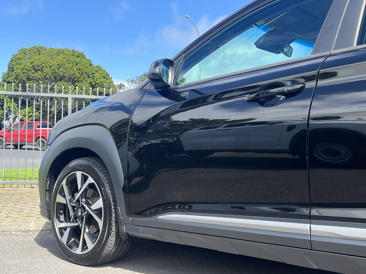 Vehicle image 5