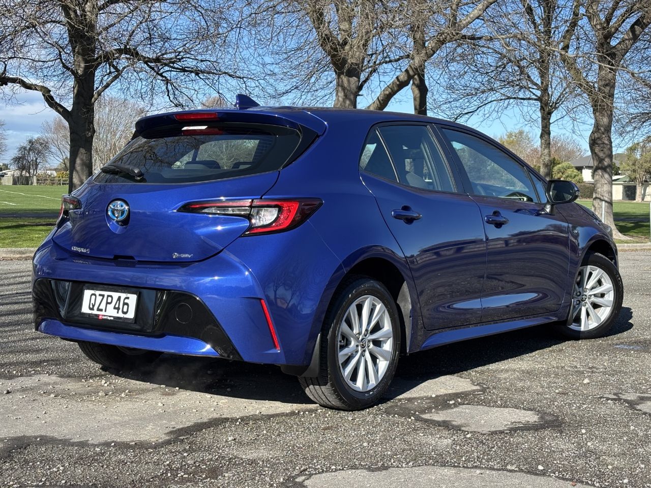 Vehicle image 5