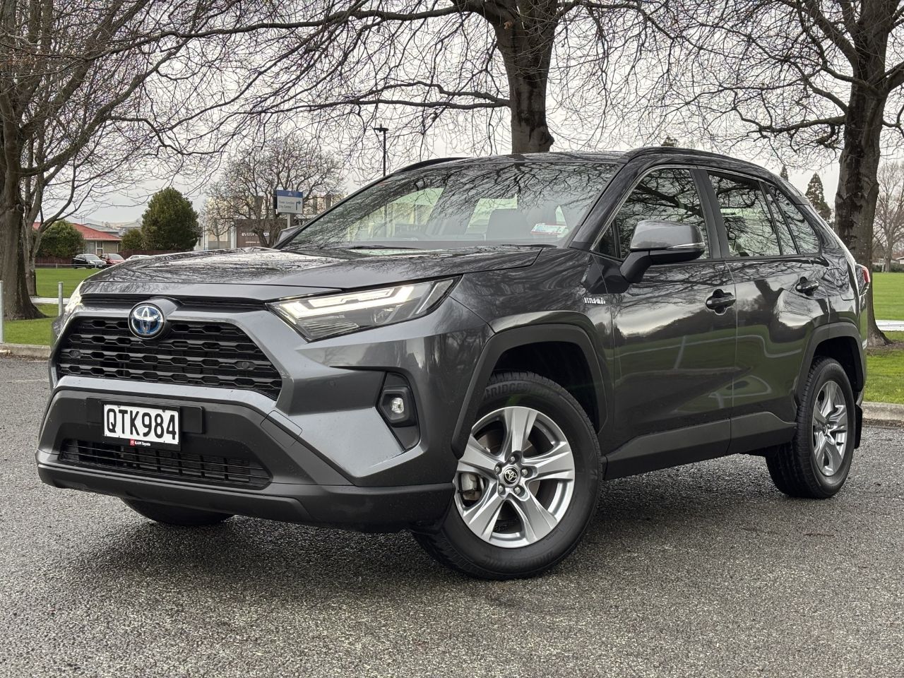Vehicle image 3