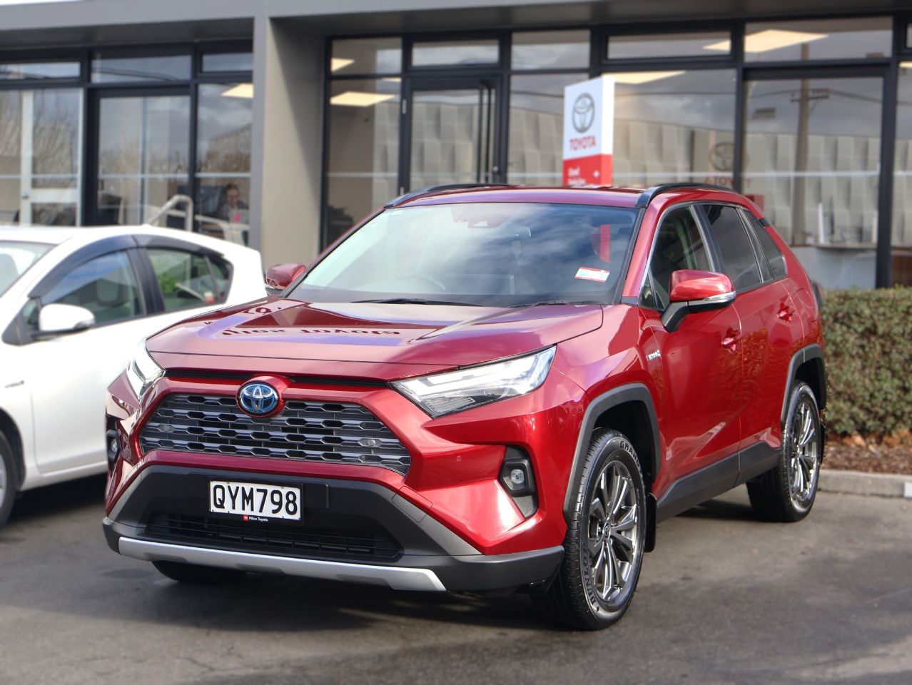 Vehicle image 3