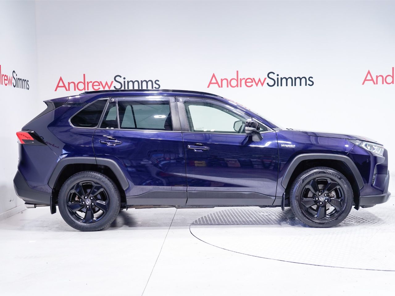 Vehicle image 3