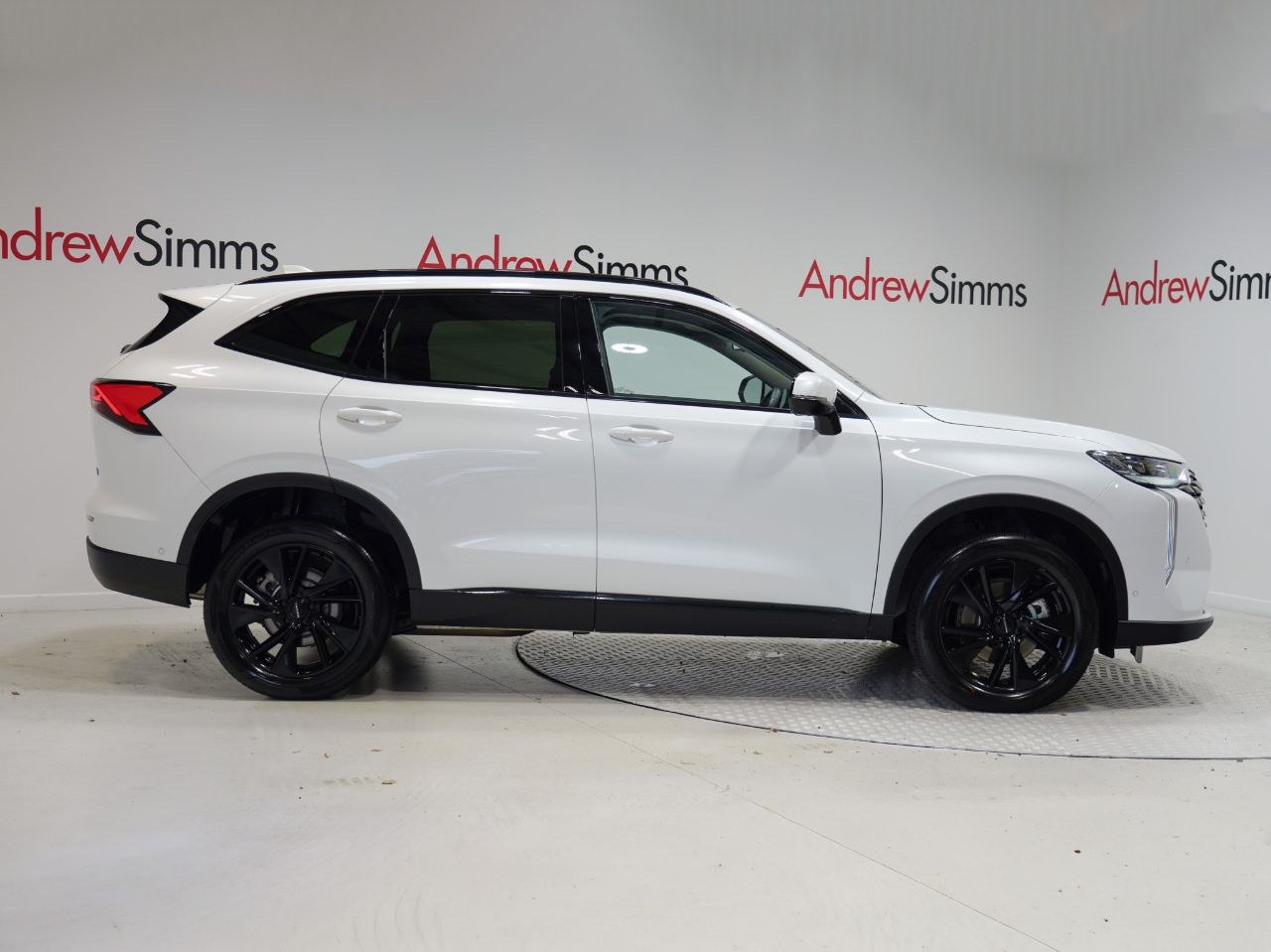 Vehicle image 3