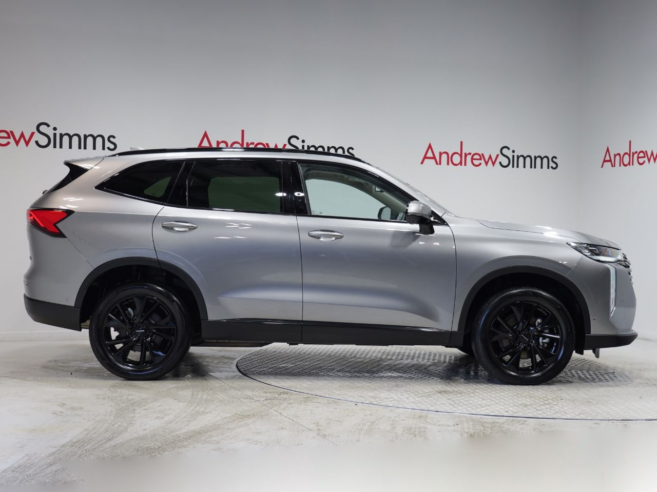 Vehicle image 4