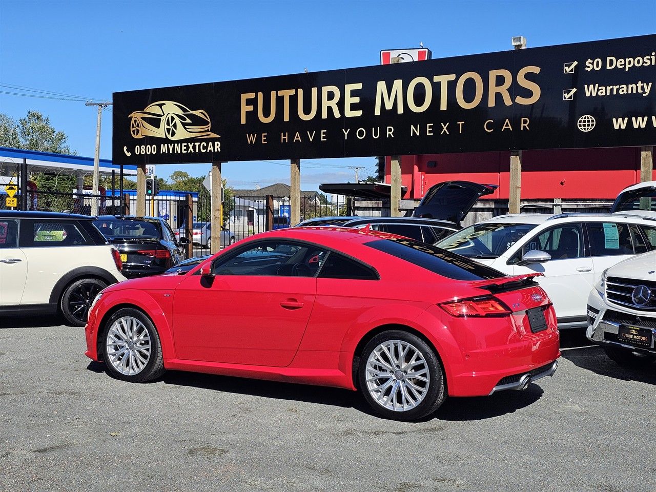Vehicle image 4