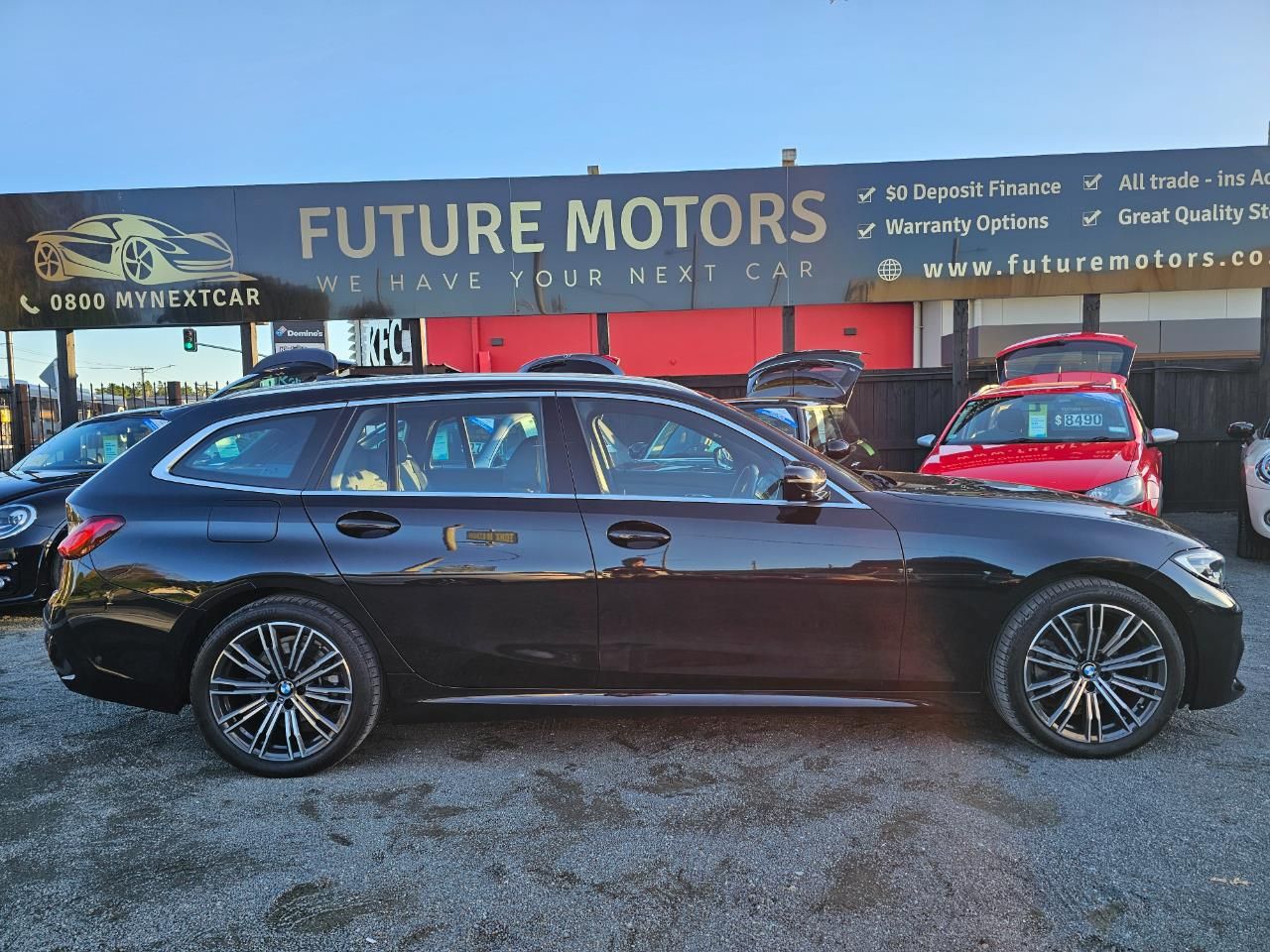 Vehicle image 5