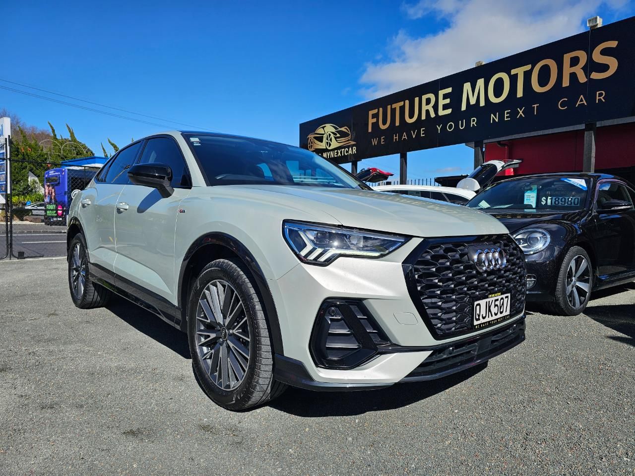 Vehicle image 1