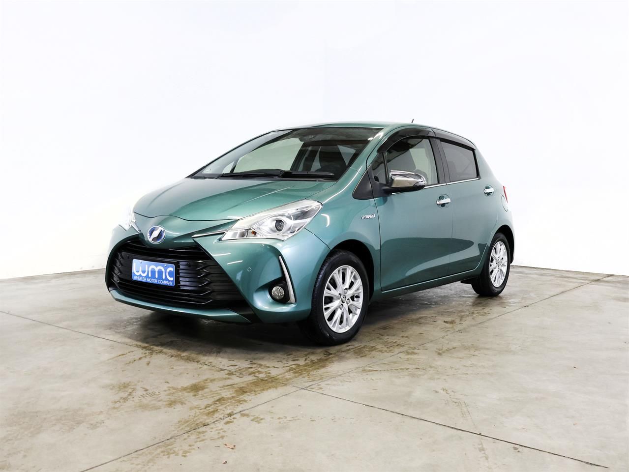 Vehicle image 4