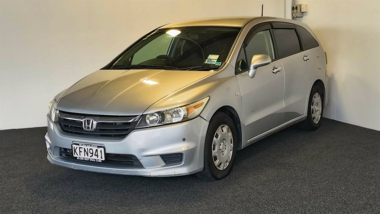 Vehicle image 3