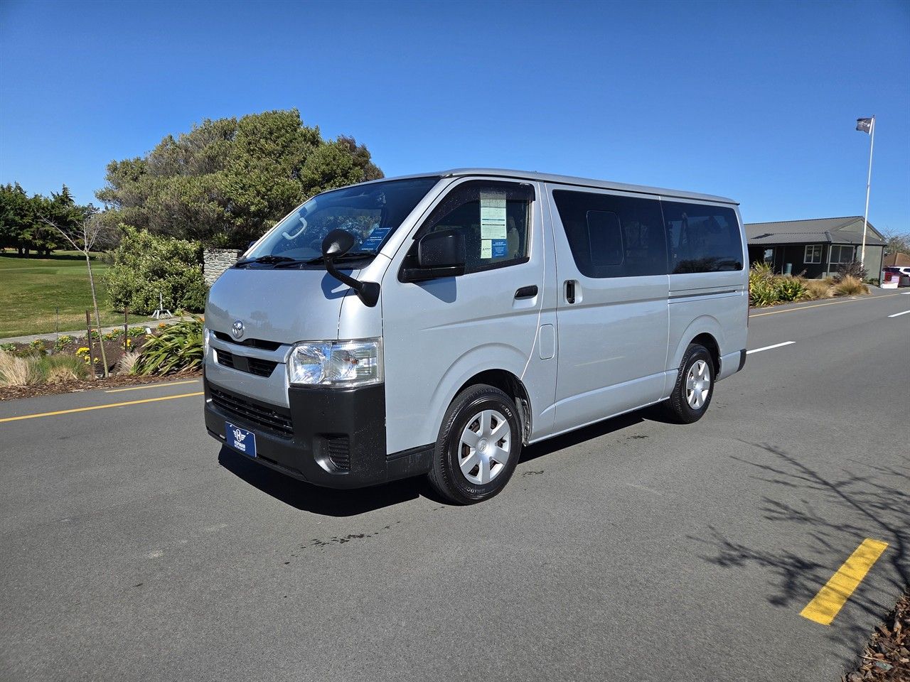 Vehicle image 3