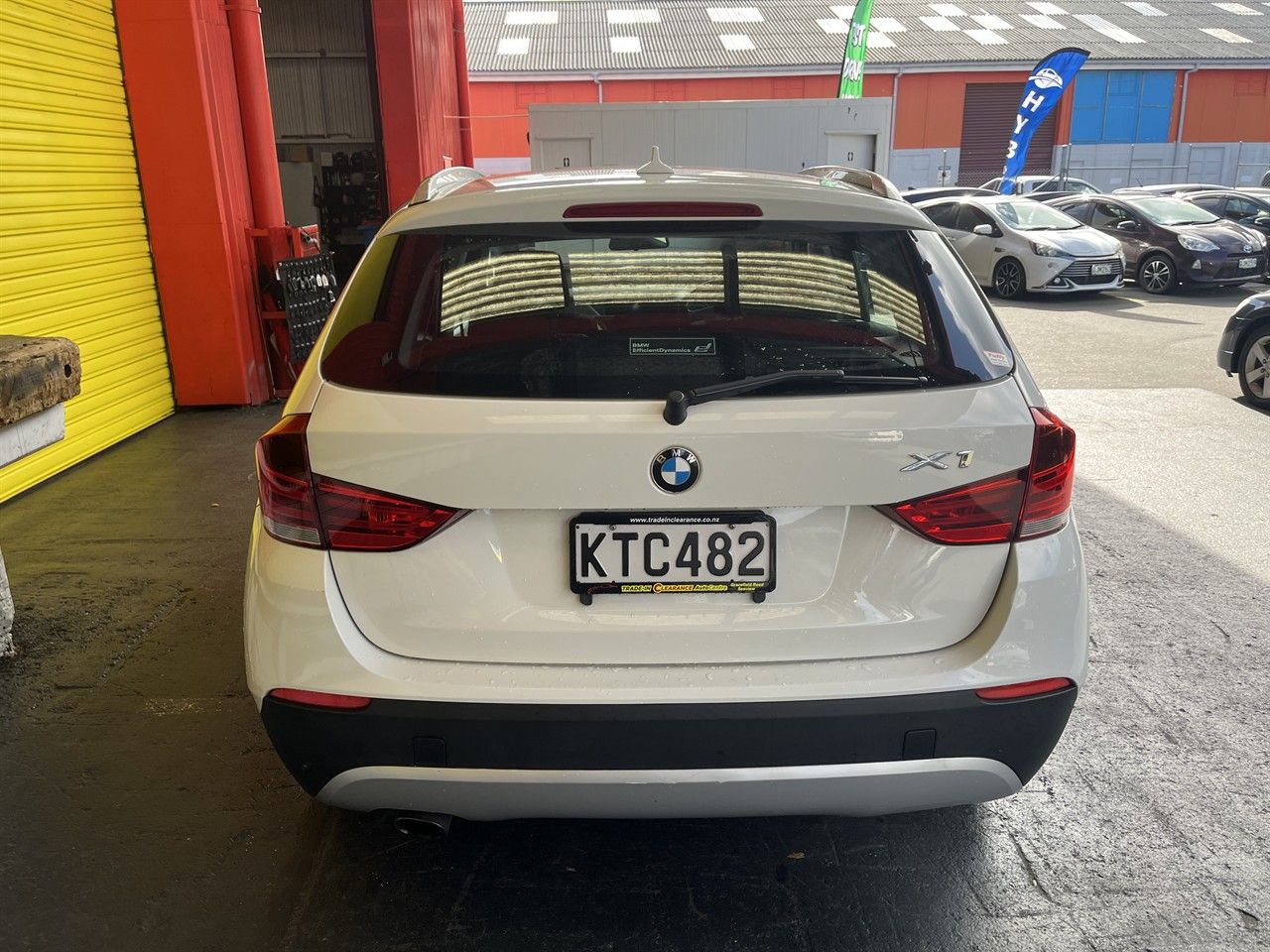 Vehicle image 5