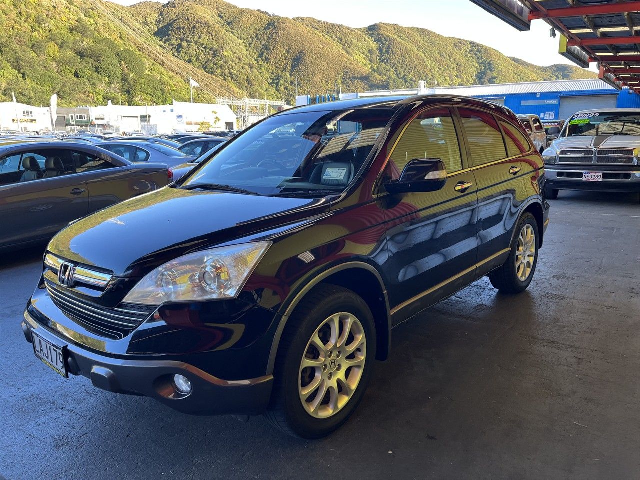 Vehicle image 3