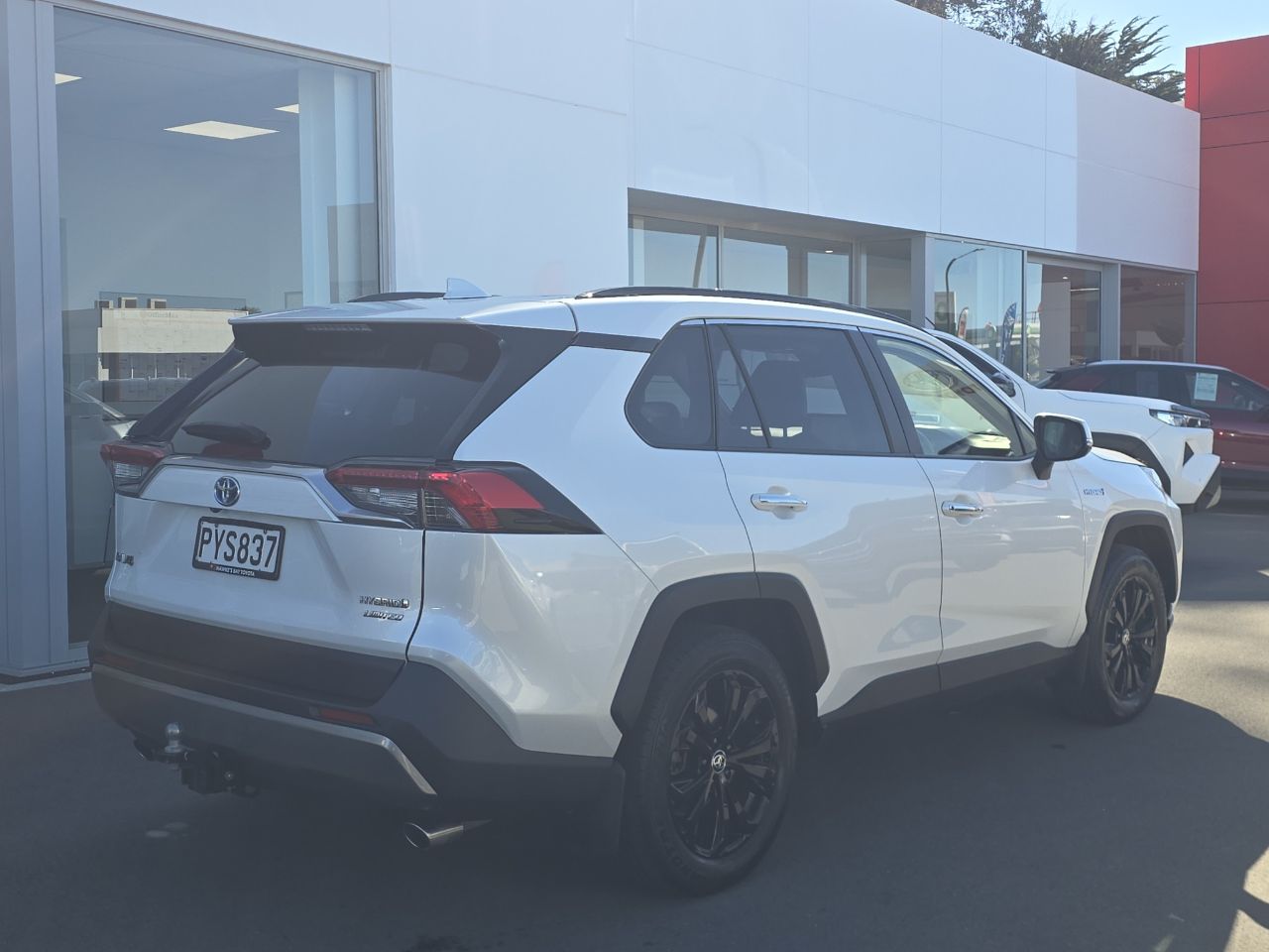 Vehicle image 3
