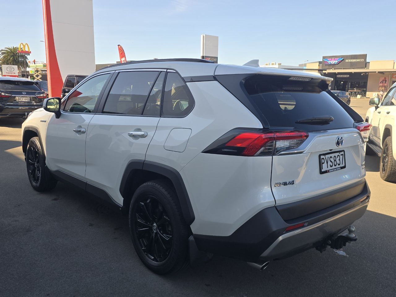 Vehicle image 5