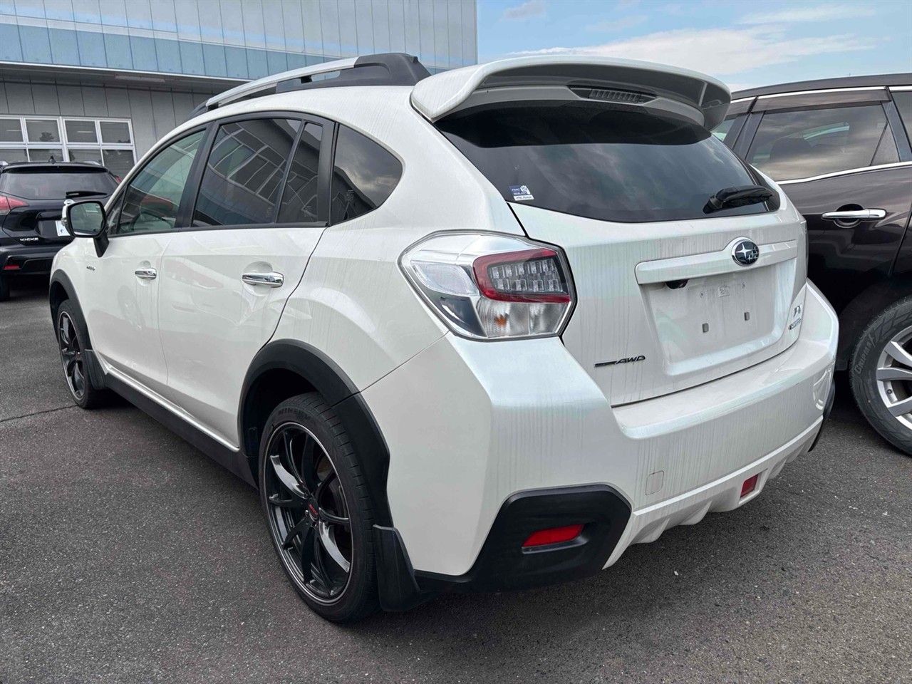 Vehicle image 4