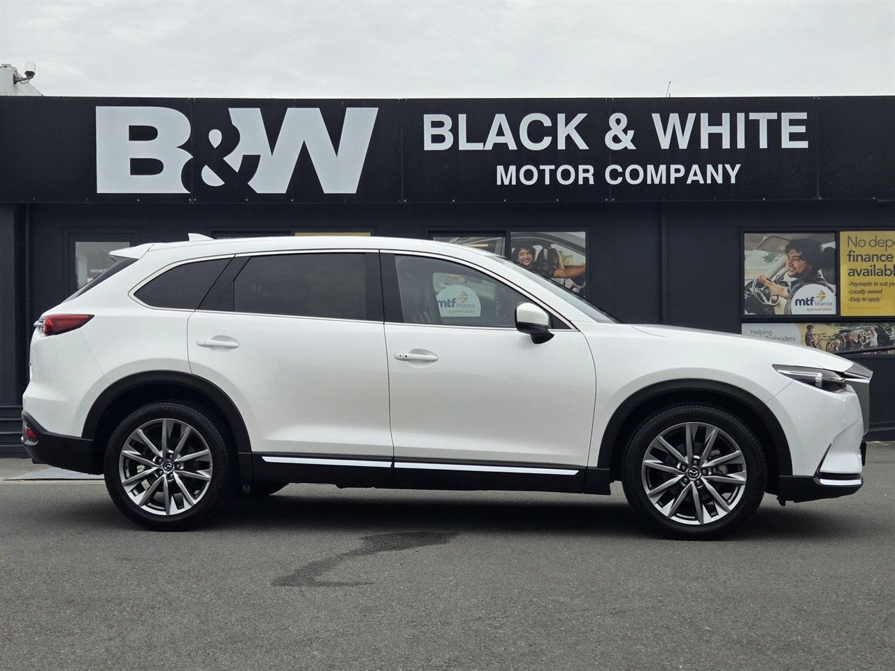 Vehicle image 2