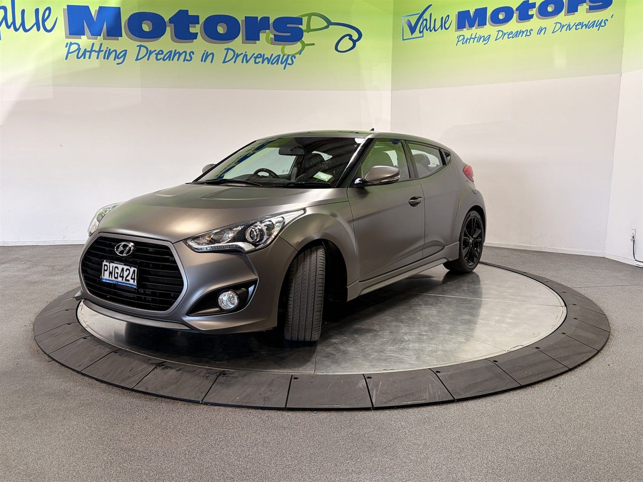 Vehicle image 3