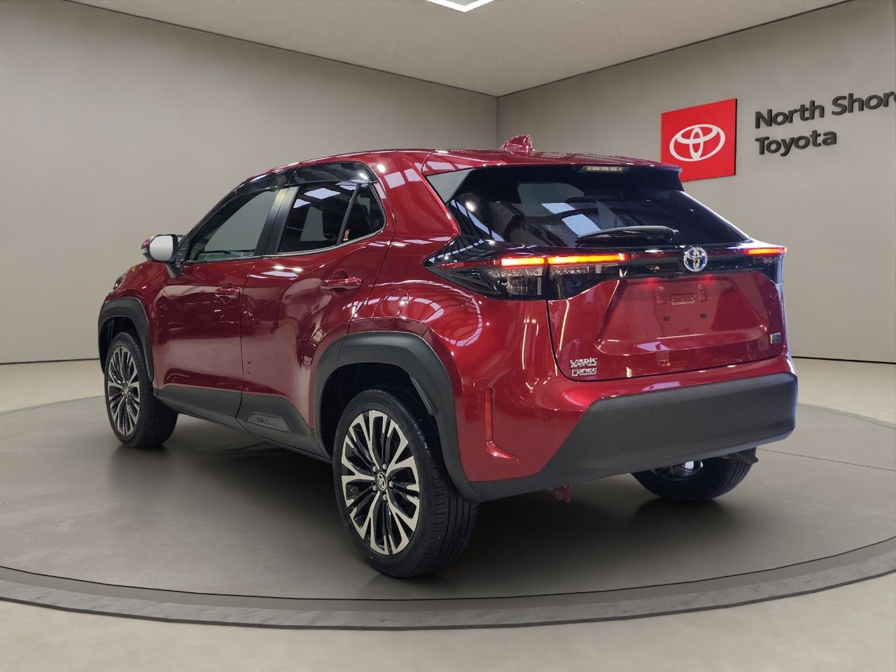 Vehicle image 5
