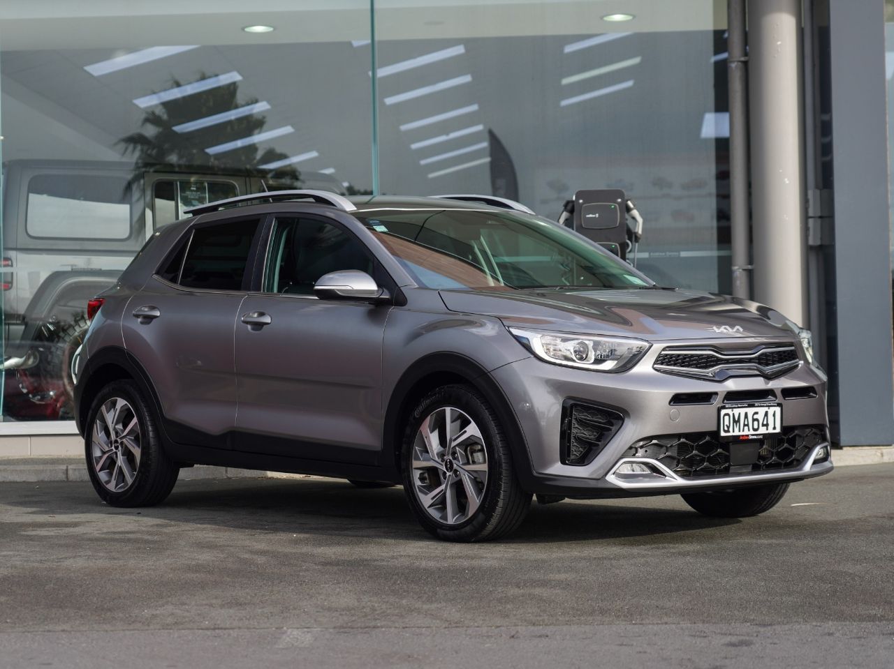 Vehicle image 1