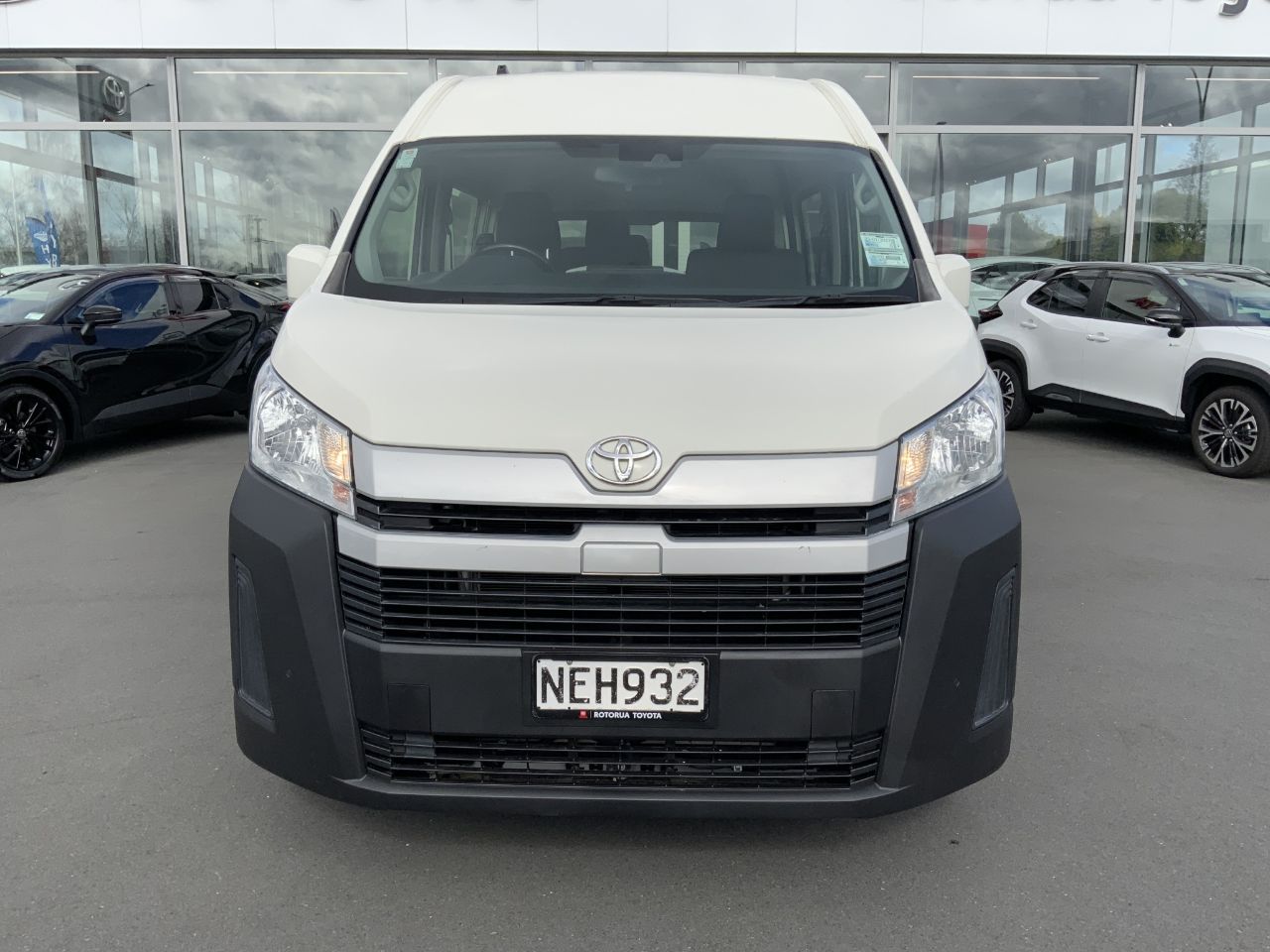 Vehicle image 3