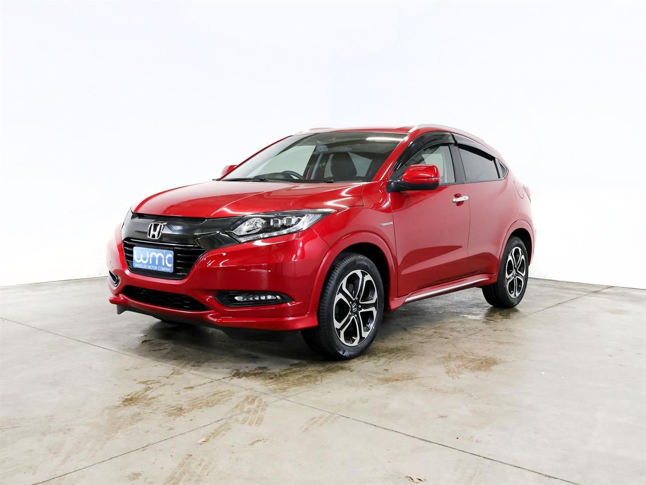 Vehicle image 4