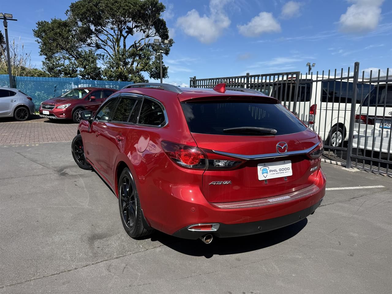 Vehicle image 4