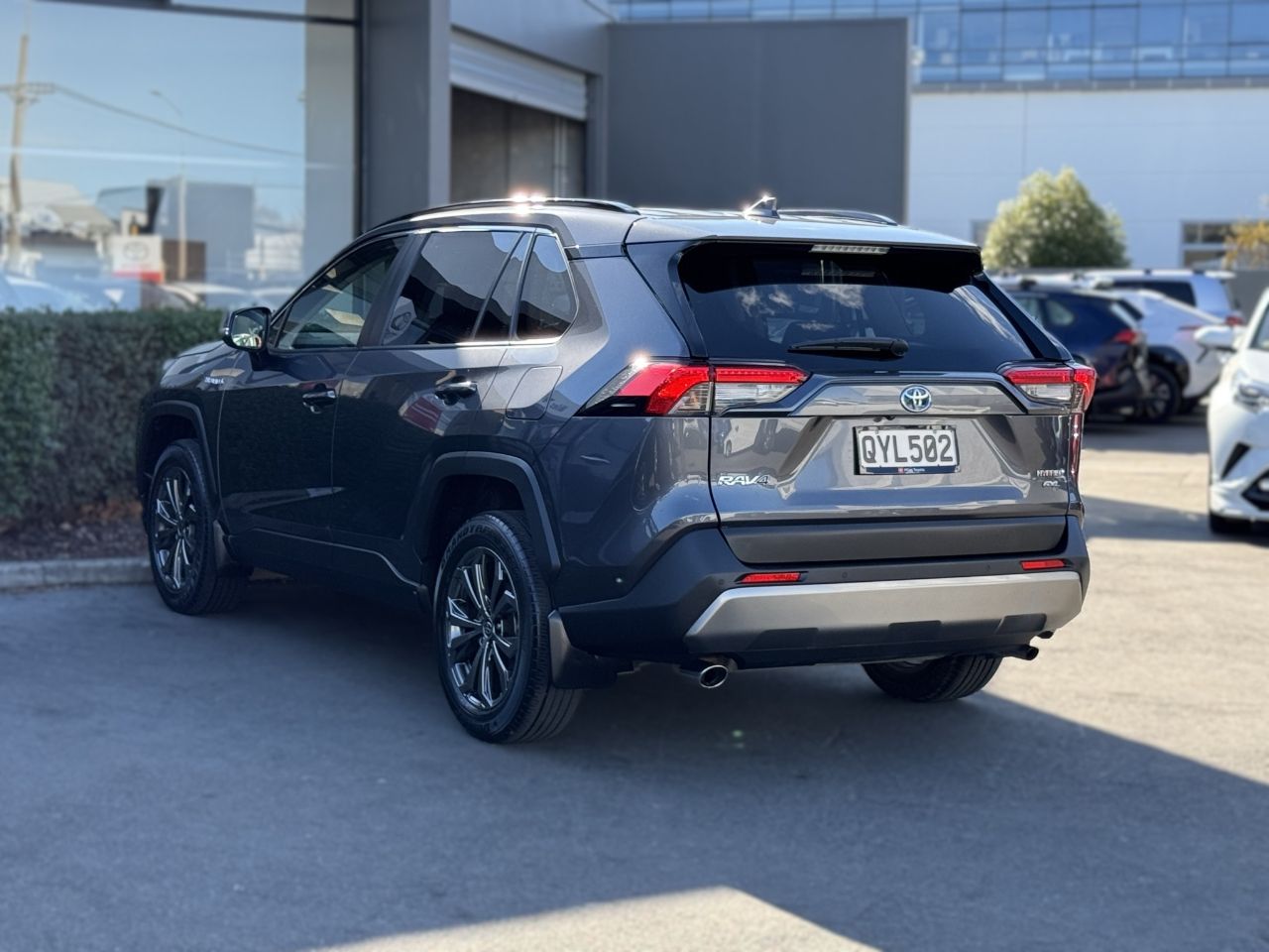 Vehicle image 5