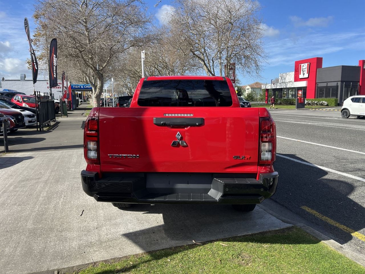 Vehicle image 4