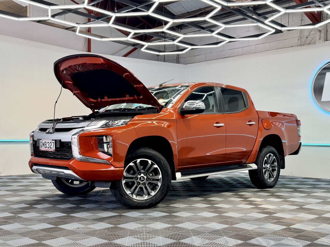 Vehicle image 3