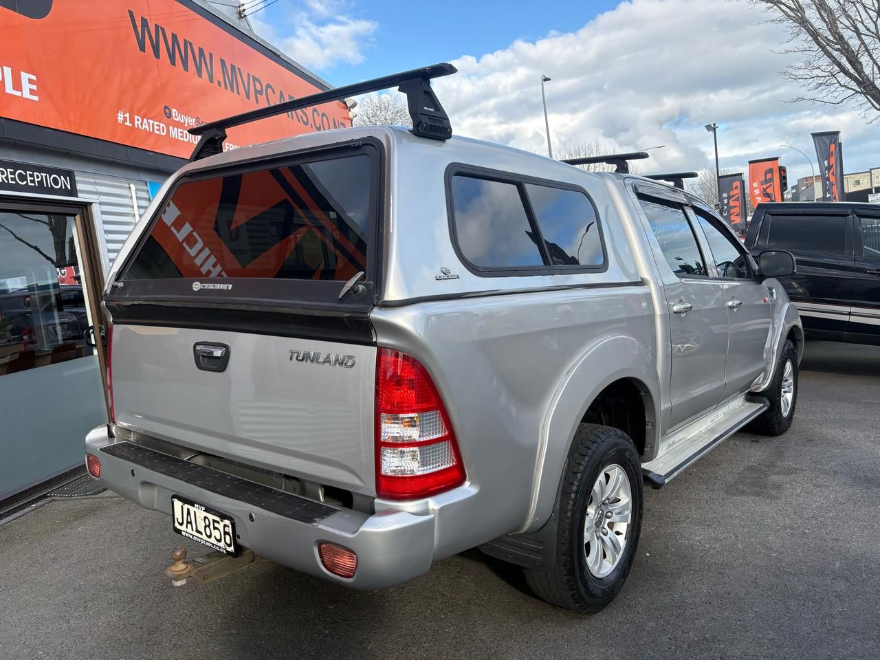 Vehicle image 3