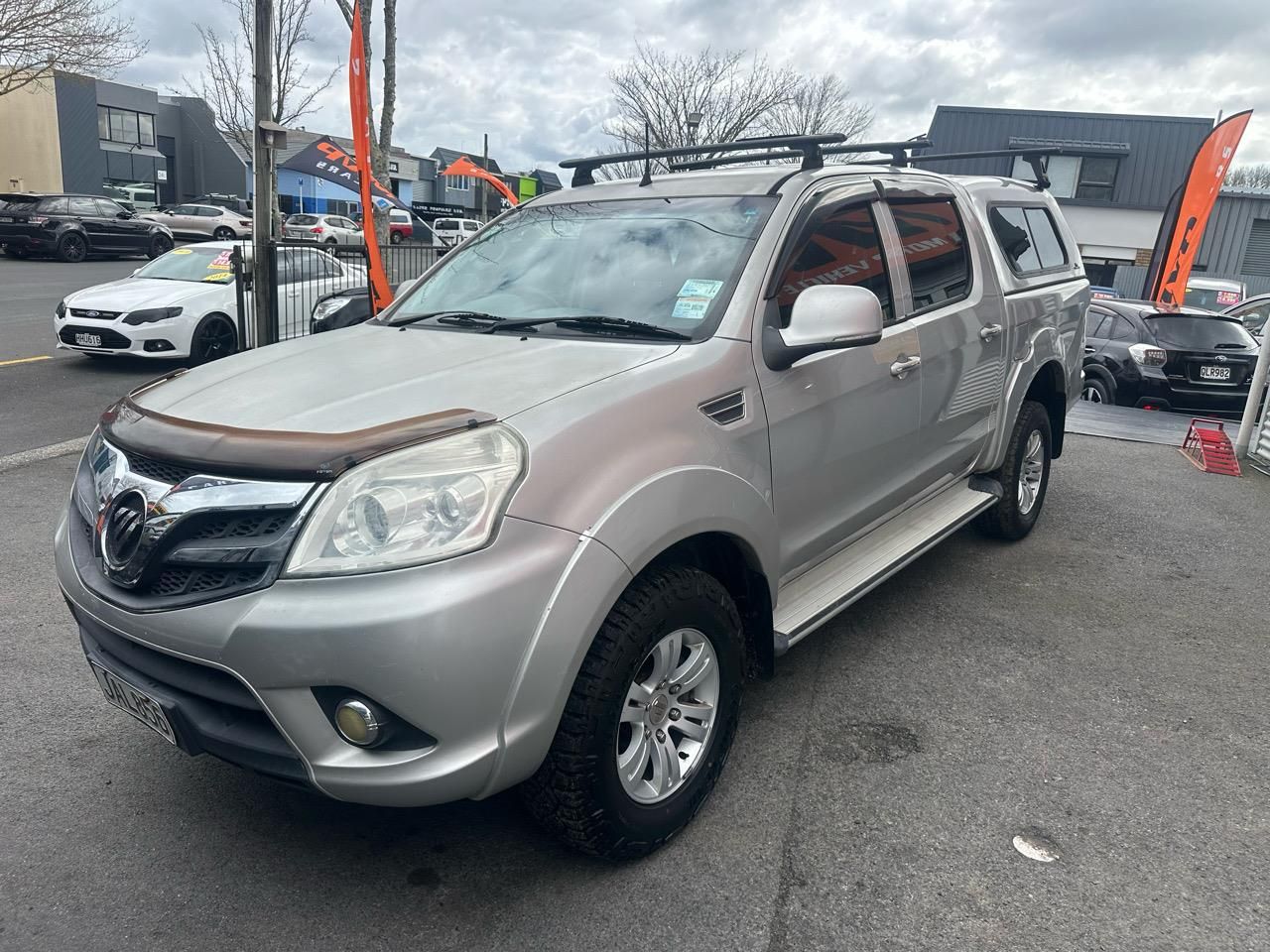 Vehicle image 5