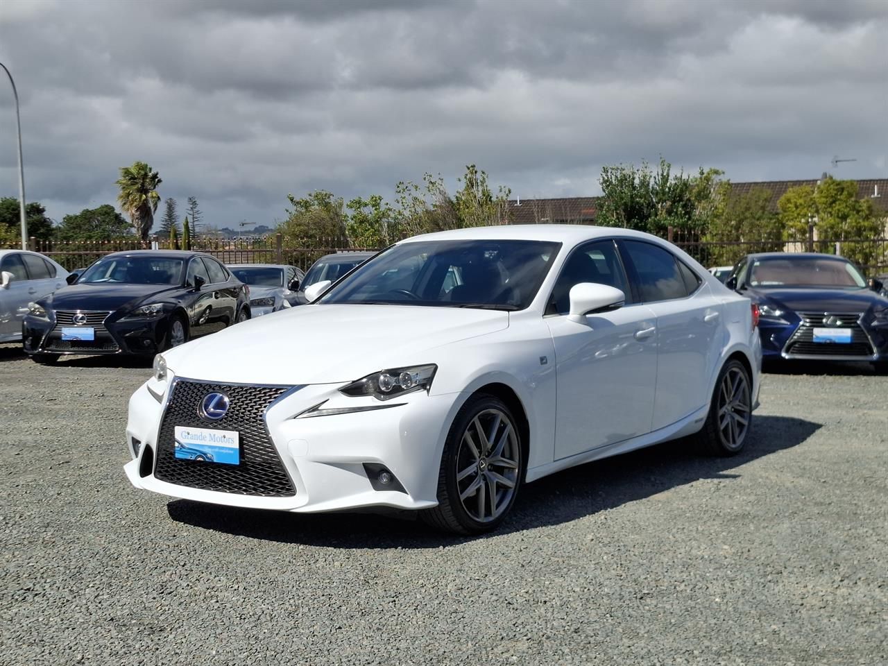Vehicle image 3