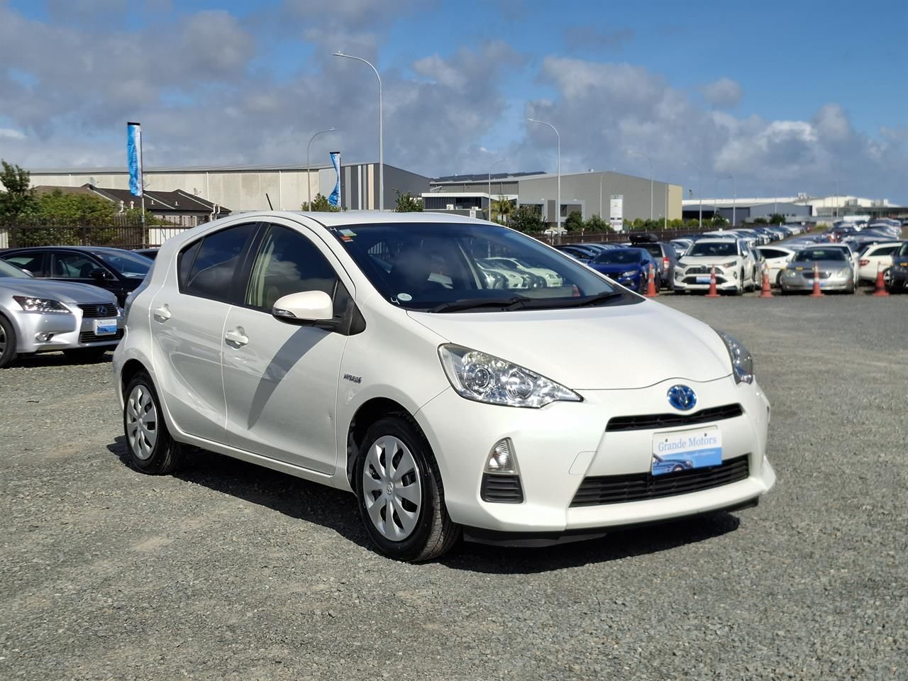 Vehicle image 1
