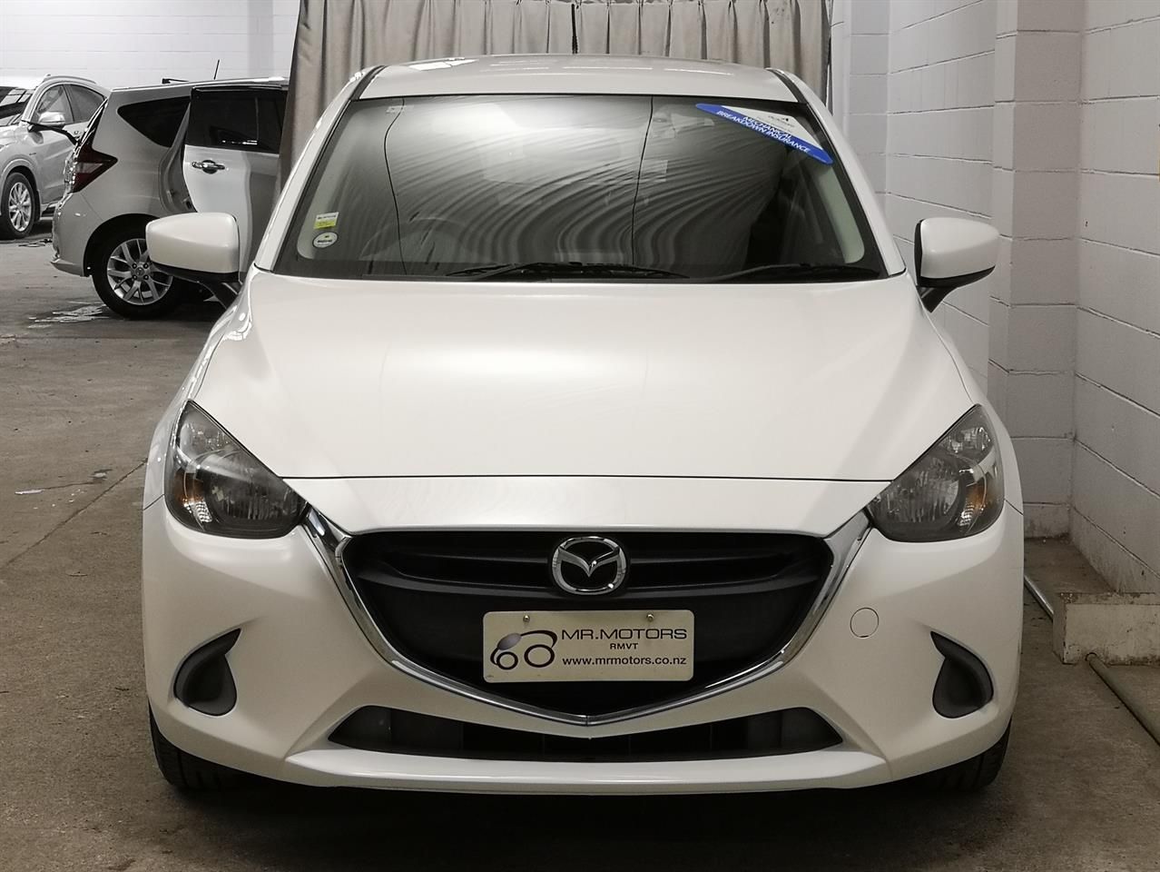 Vehicle image 4