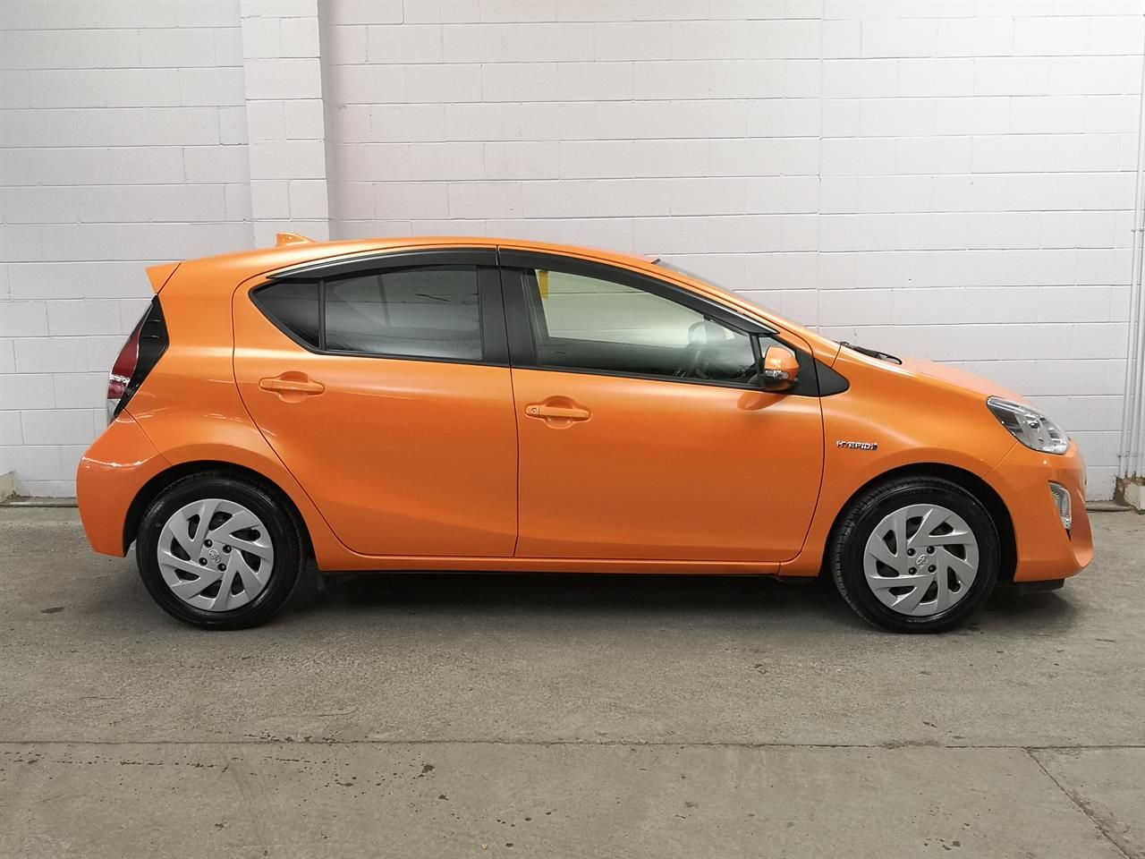 Vehicle image 3