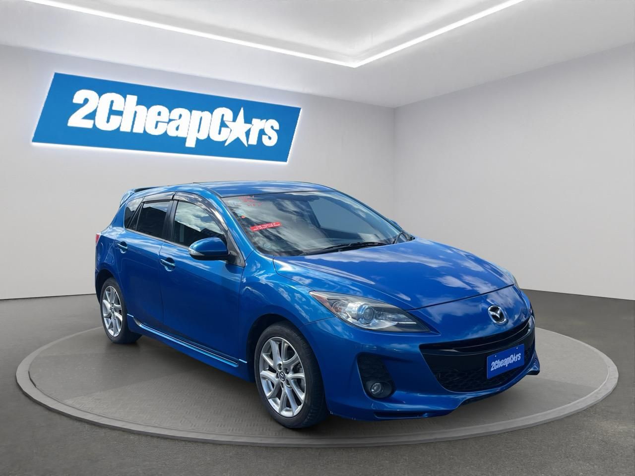 Vehicle image 3