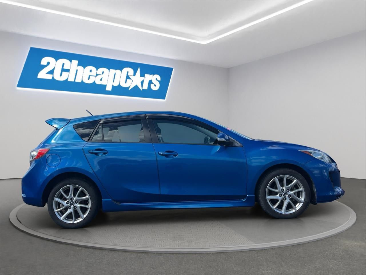 Vehicle image 4