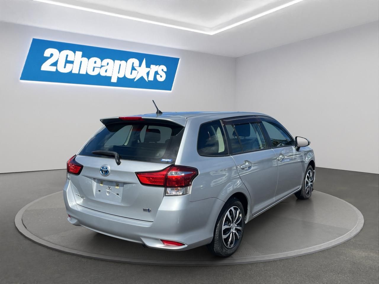 Vehicle image 5