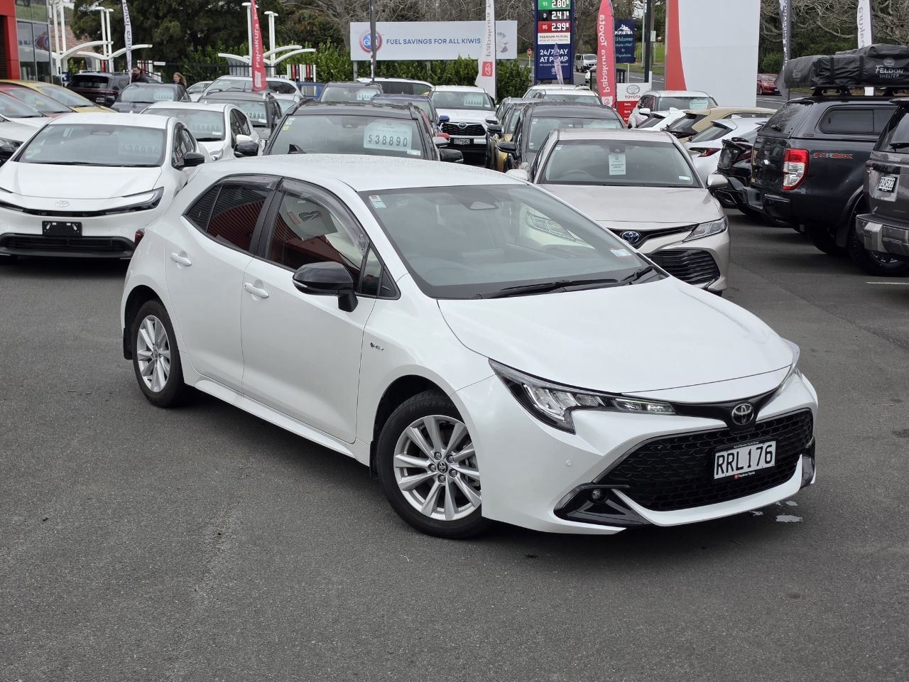 Vehicle image 5