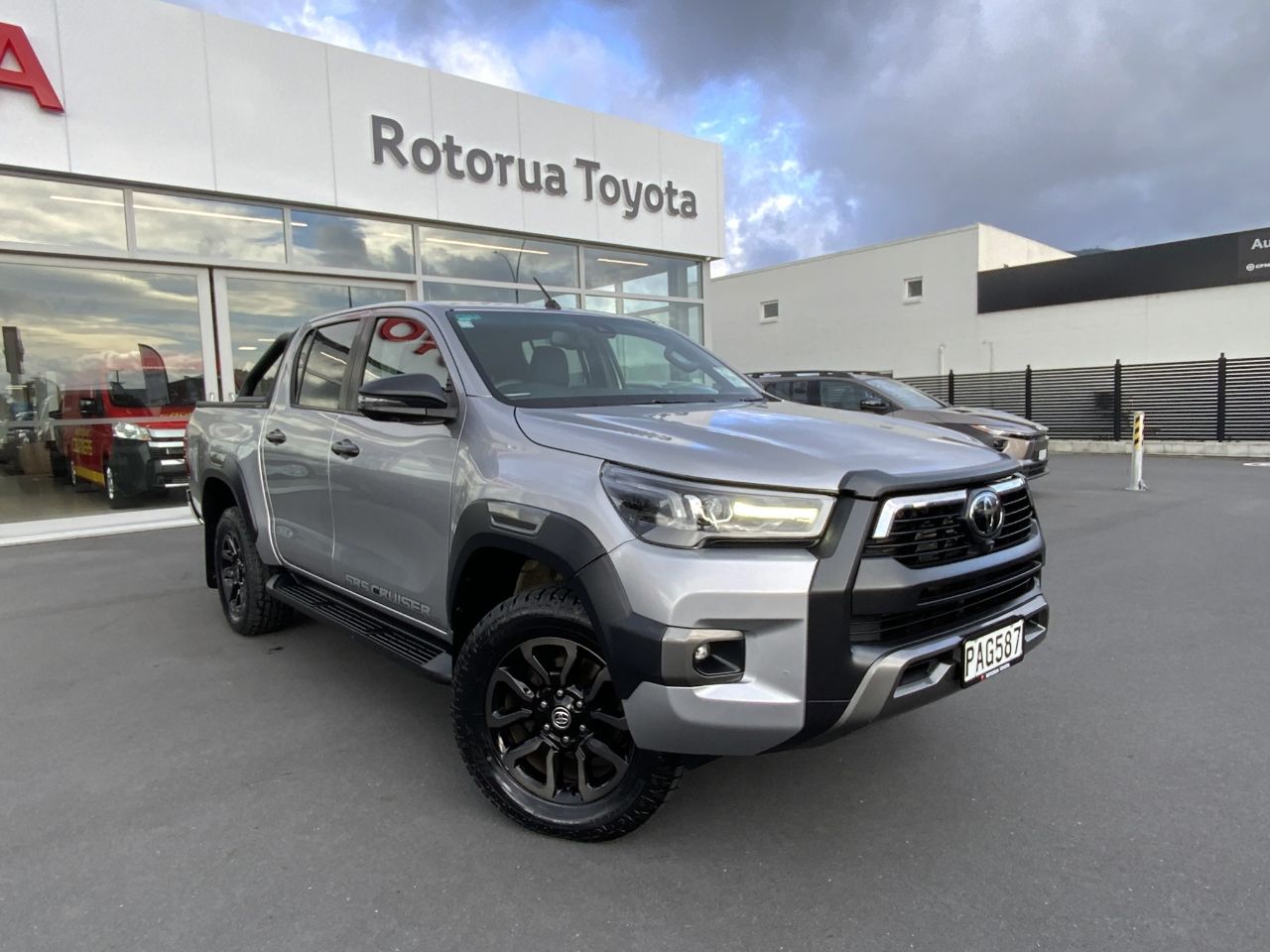 Vehicle image 1