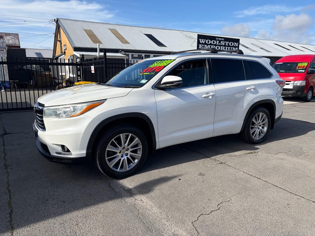 Vehicle image 3