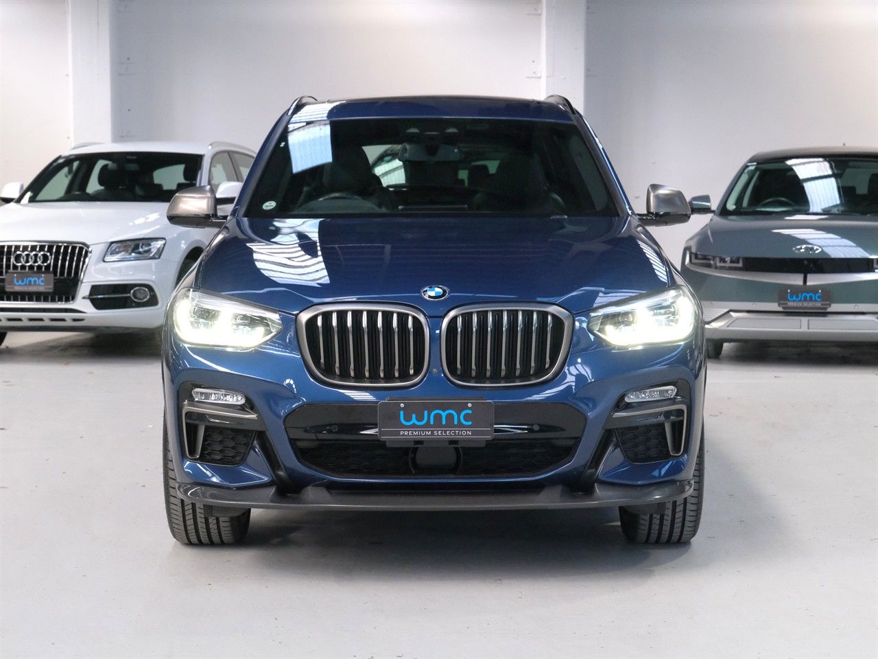 Vehicle image 3
