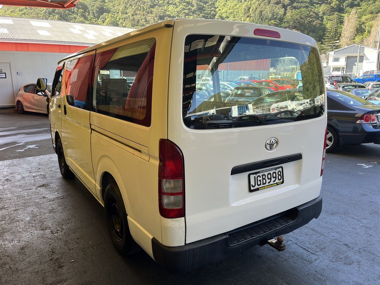 Vehicle image 5
