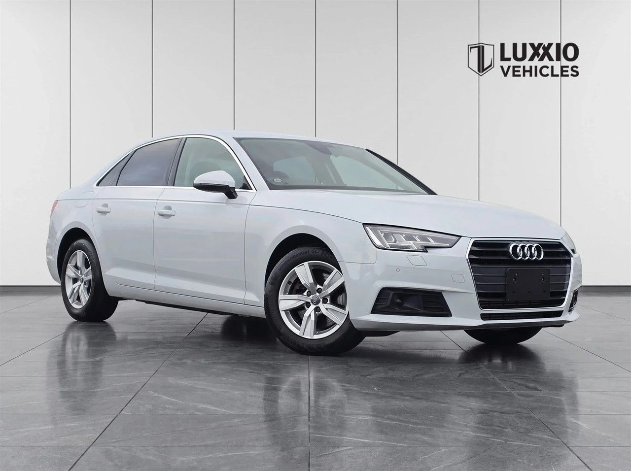 Vehicle image 4