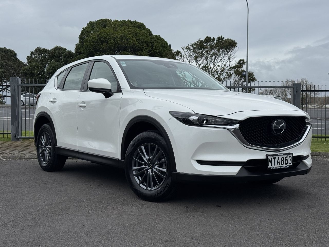 Vehicle image 3