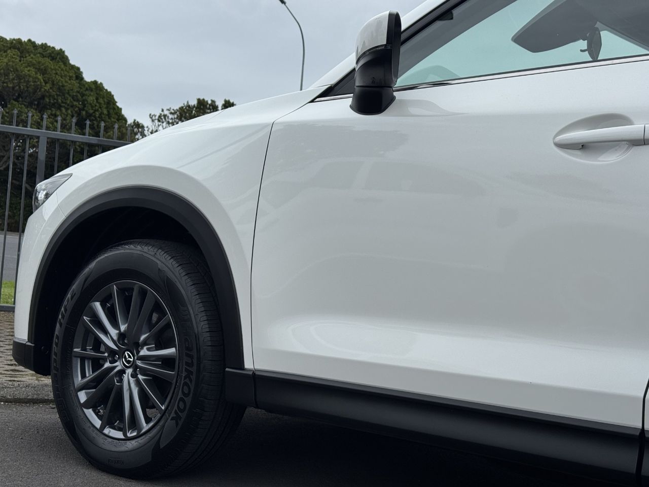 Vehicle image 5