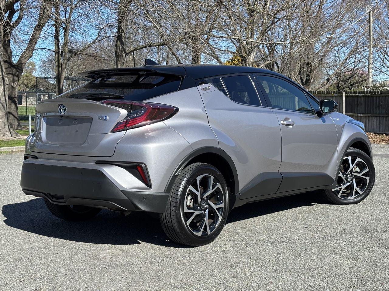 Vehicle image 5