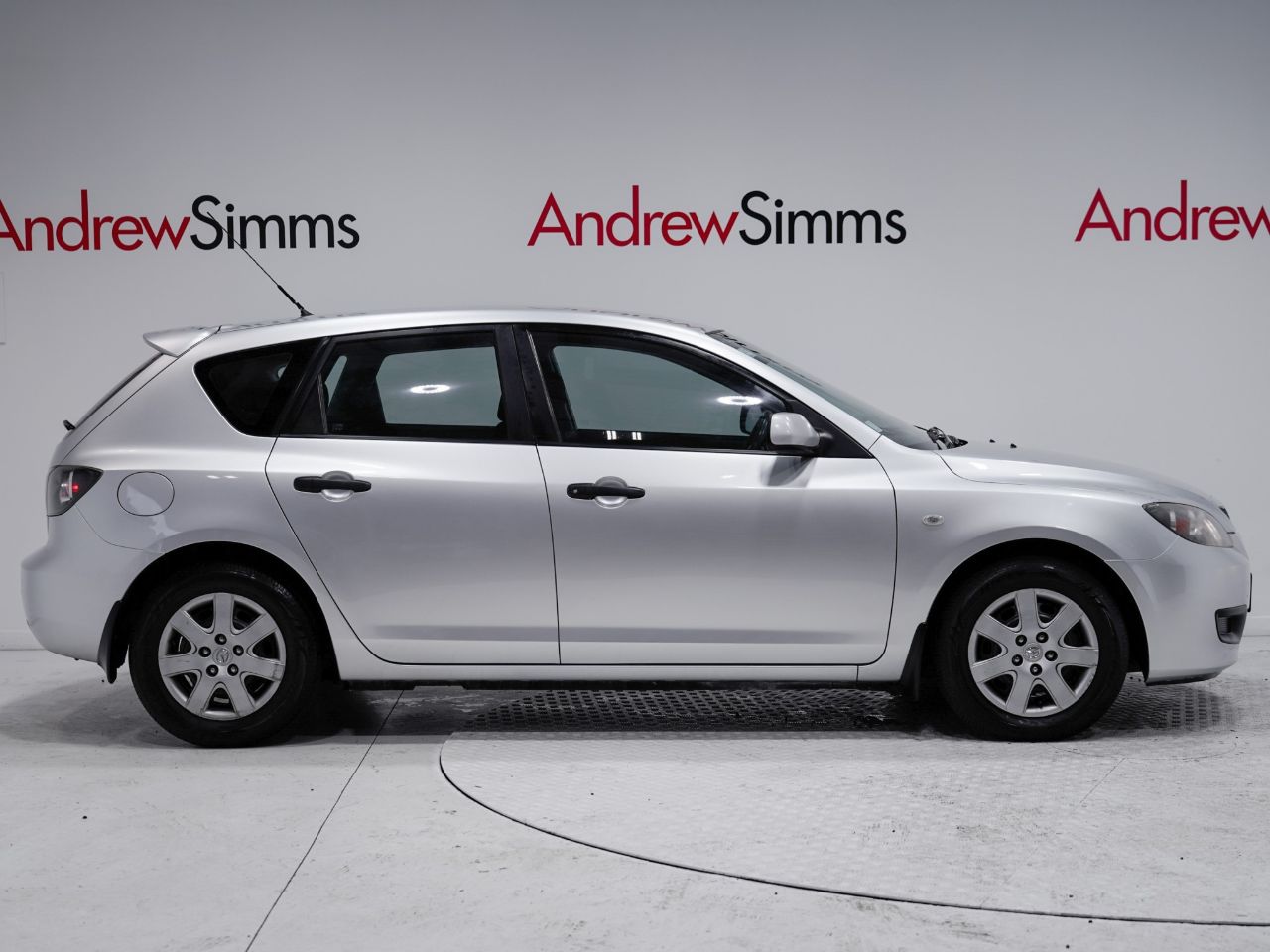 Vehicle image 3