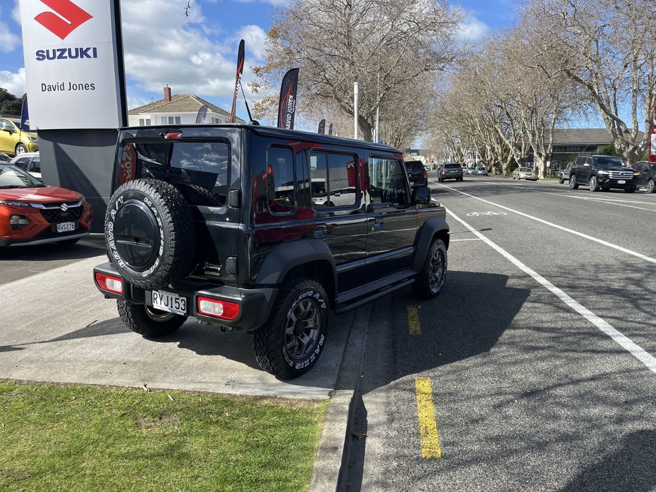 Vehicle image 5